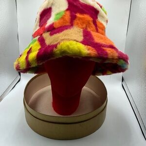 Unisex Burgundy Multicolor Fisherman Letter Fluffy Faux Fur Warm Bucket Hat